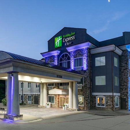 Holiday Inn Express Hotel & Suites Marshall By Ihg Bagian luar foto