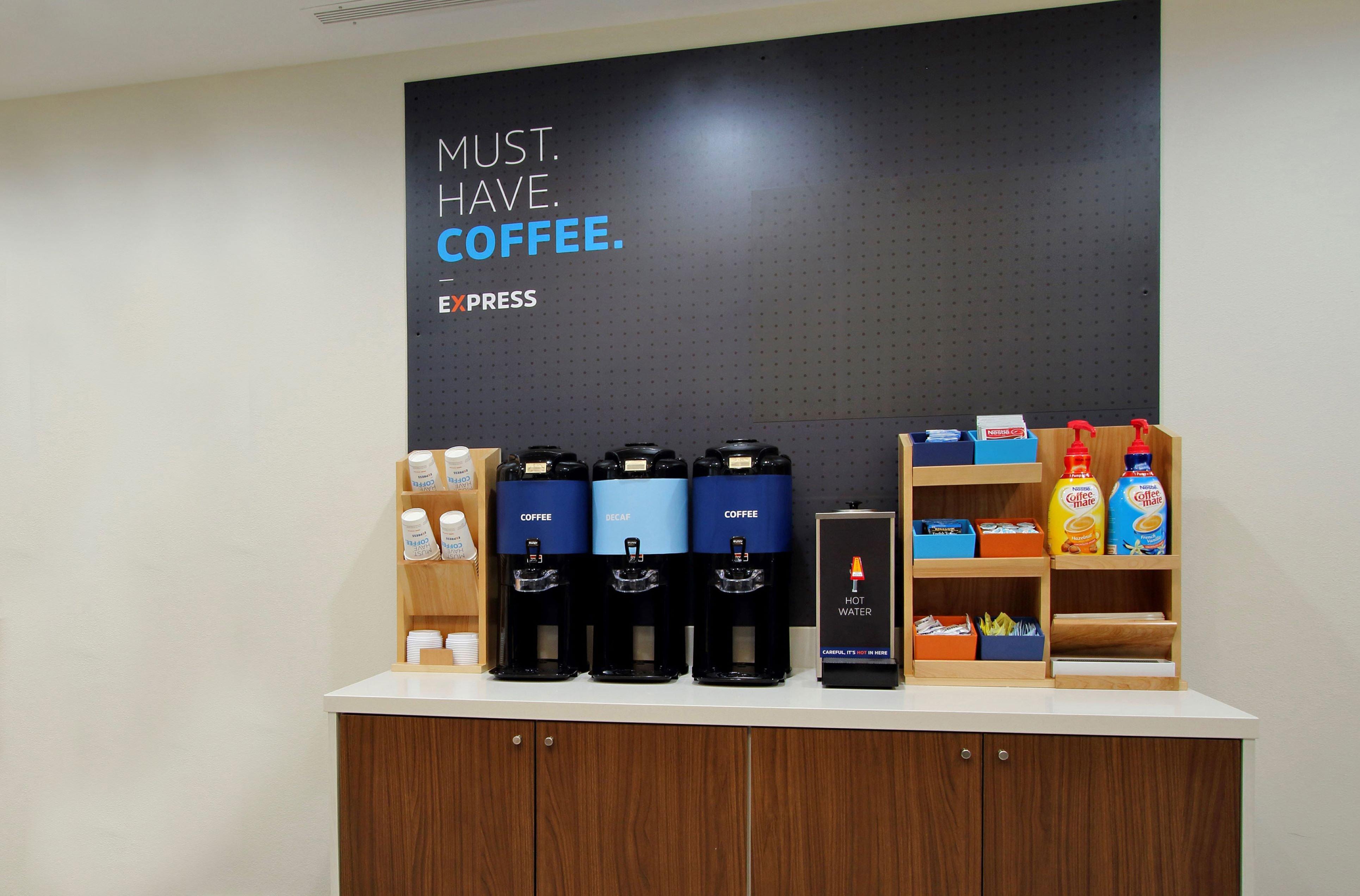 Holiday Inn Express Hotel & Suites Marshall By Ihg Bagian luar foto