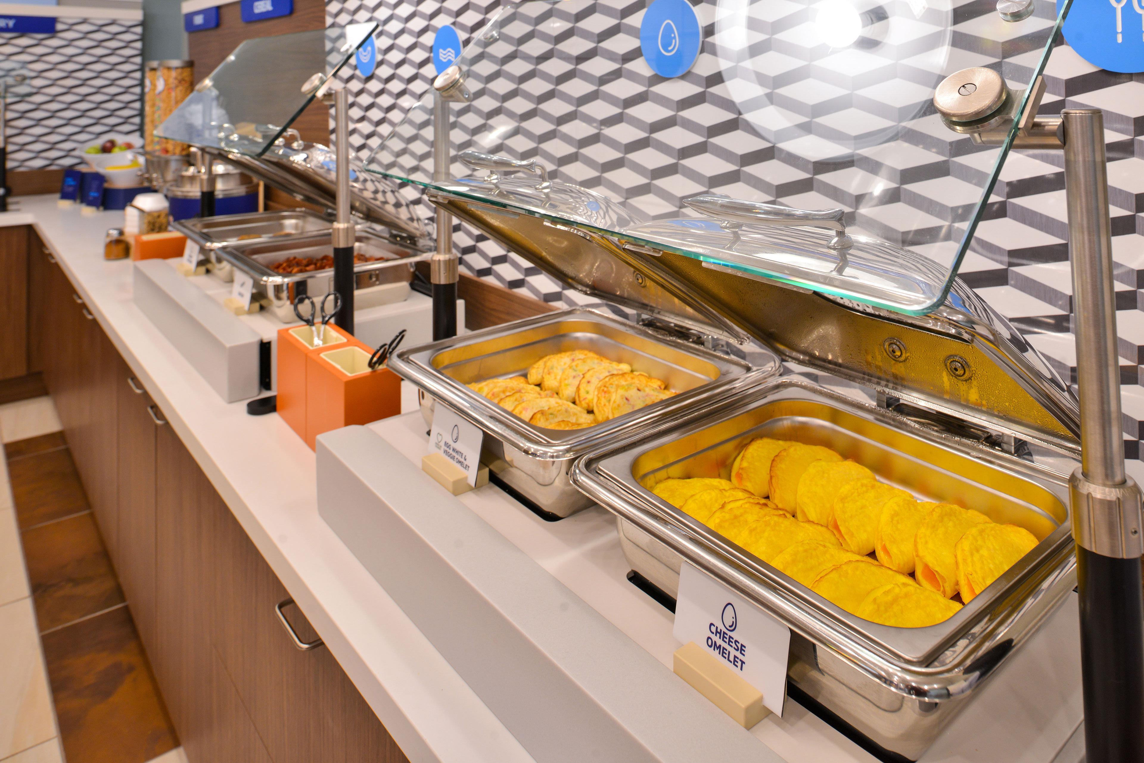 Holiday Inn Express Hotel & Suites Marshall By Ihg Bagian luar foto