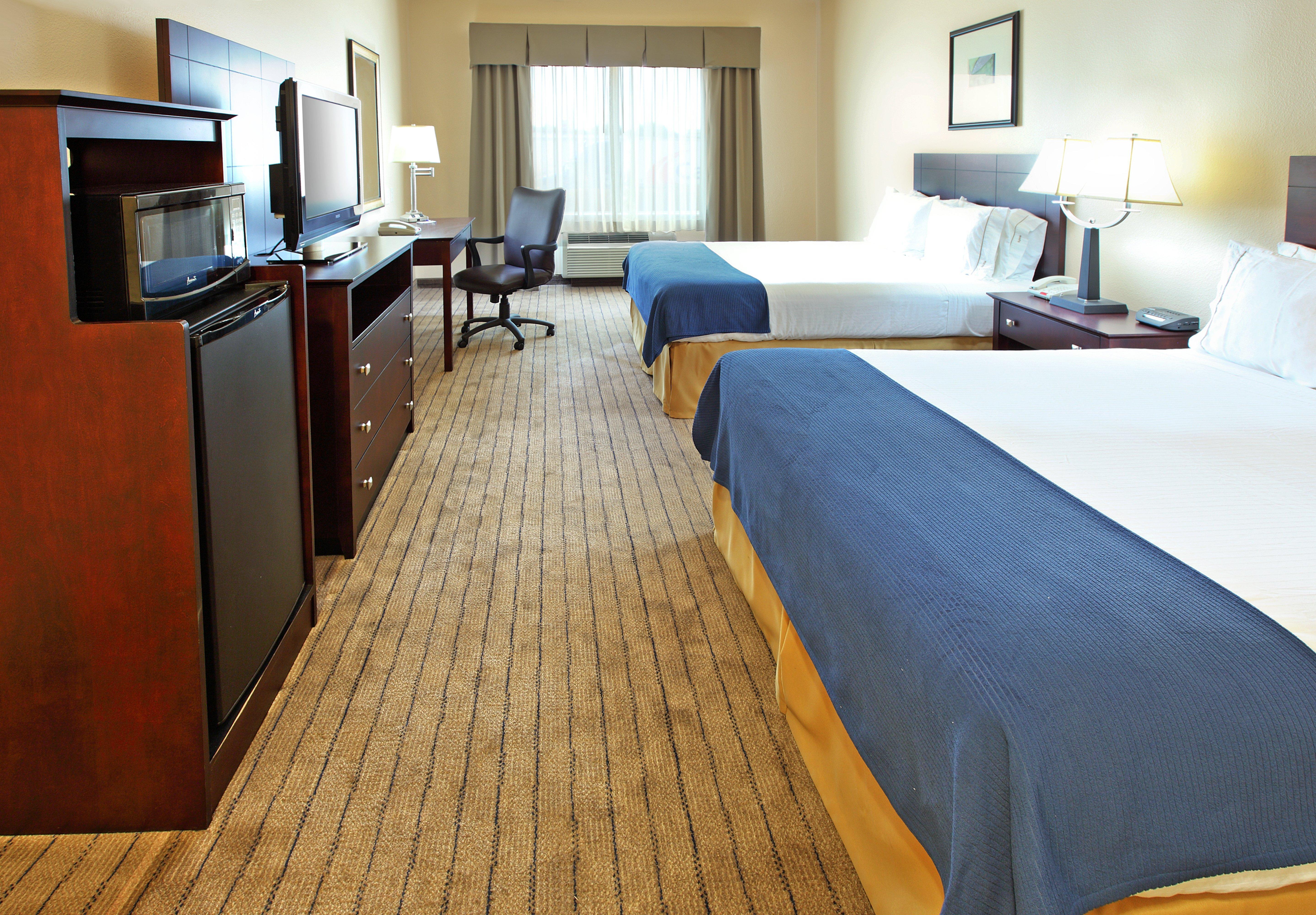 Holiday Inn Express Hotel & Suites Marshall By Ihg Bagian luar foto
