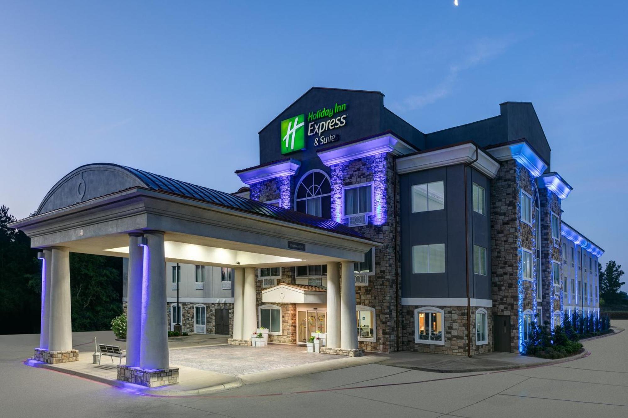 Holiday Inn Express Hotel & Suites Marshall By Ihg Bagian luar foto